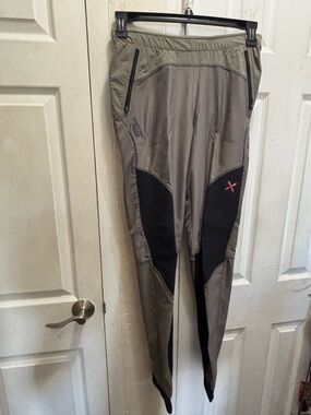 Montura Gray and Black Performance Tights with Pink Accent